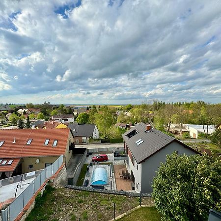 Byt Apartman 74M2 Vyhled Klid Priroda プラハ エクステリア 写真