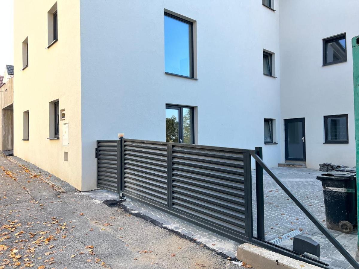 Byt Apartman 74M2 Vyhled Klid Priroda プラハ エクステリア 写真