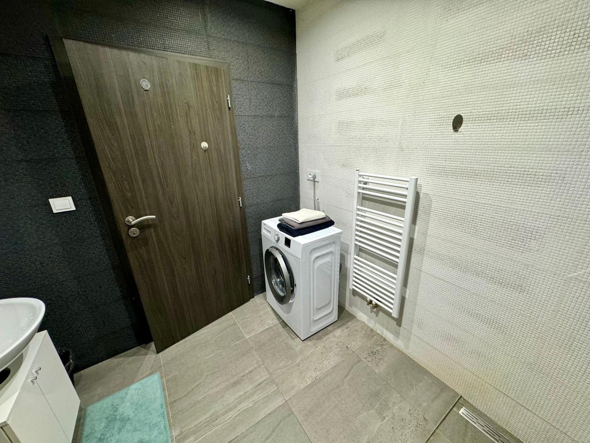 Byt Apartman 74M2 Vyhled Klid Priroda プラハ エクステリア 写真